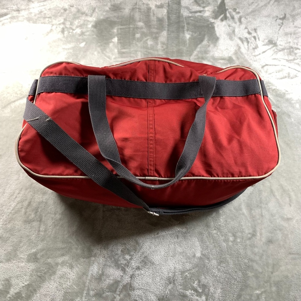 Vintage Nike Duffle Bag Adjustable Strap Gym Swoosh Embroidered 90s Travel Y2K - Picture 2 of 14